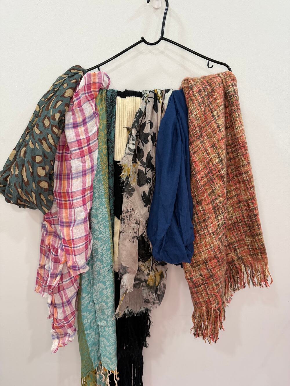 Bundle of Scarfs Old Navy H&M 7